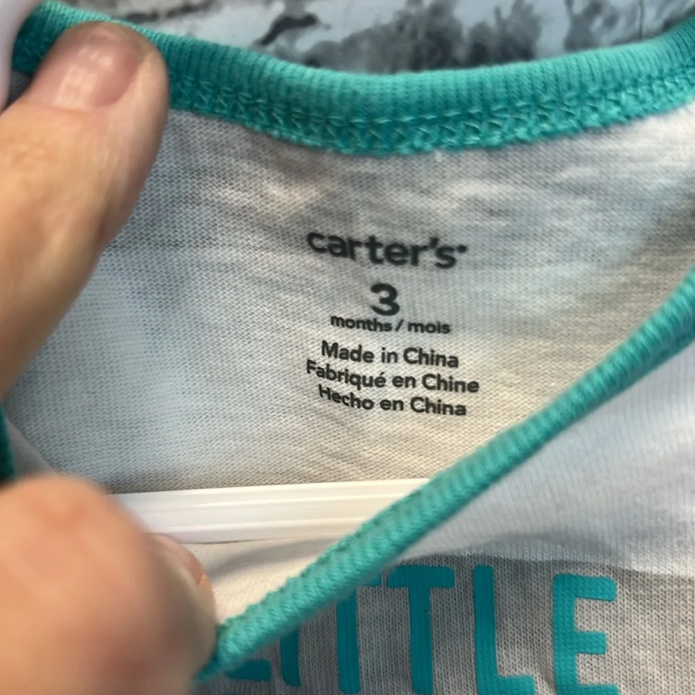 Carters romper‎